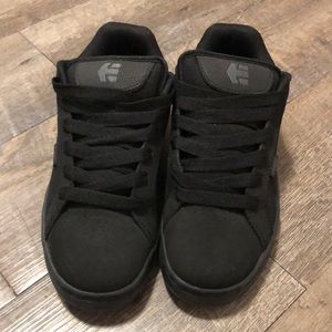 Etnies shoes